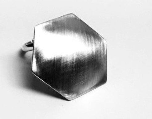 (Hollow Forms Collection) Hexagon Big Ring