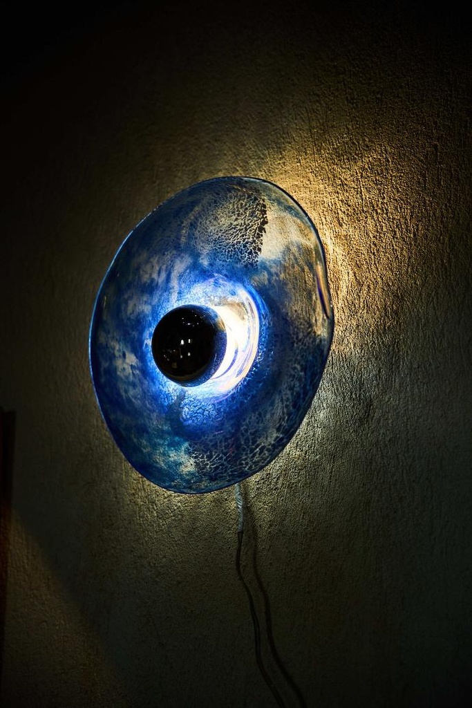 Coral Brown Blue Oblique