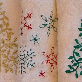 Snowflake embroidery Towel