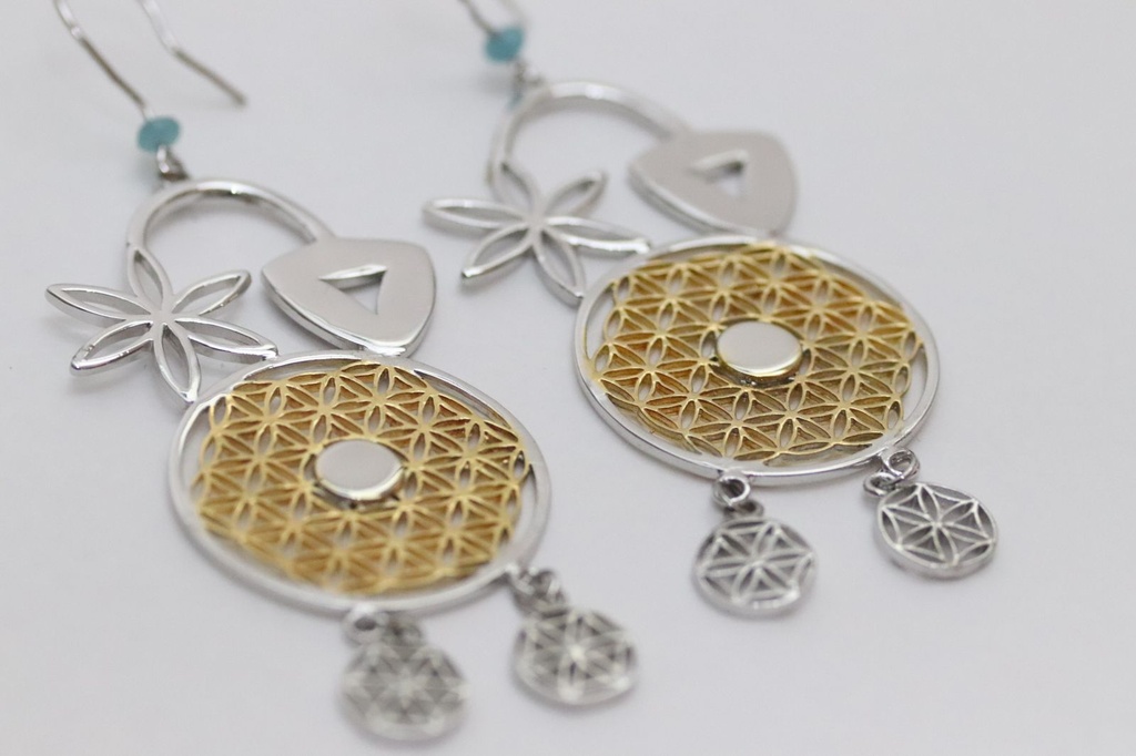 "The Pineapple" Platinum and goldflower oflife