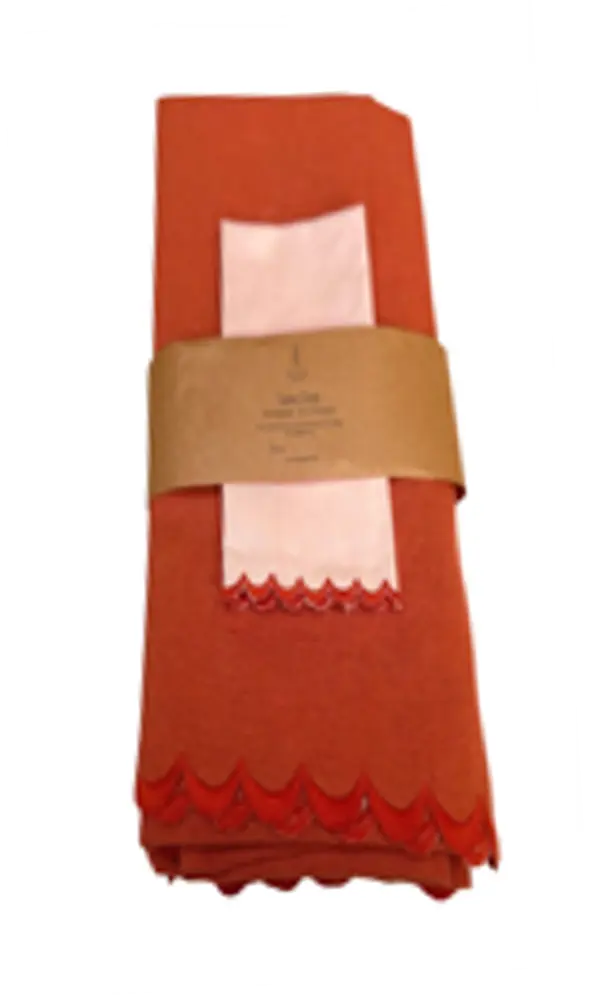 Table cloth Orange embroidered scallop