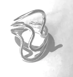 (Minimalist Collection) Wave Ring 