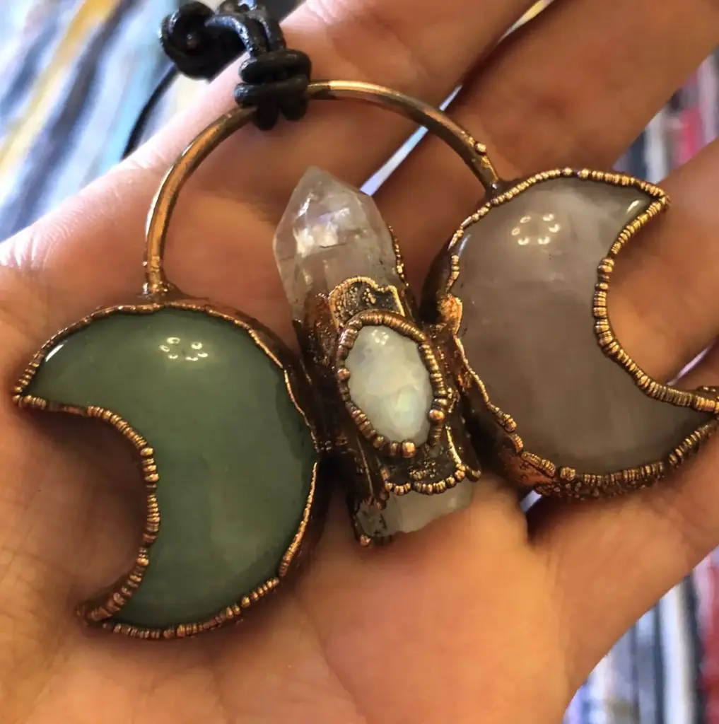 (GYN060) aventurine , moonstone lemurian & rose quartz necklace
