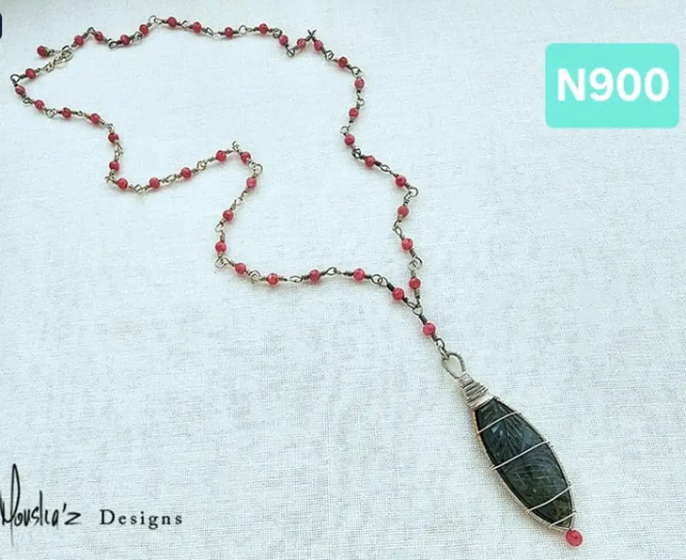 (N900) Indian hand carved Labradorite & Pink Argentinian Rhodochrosite.