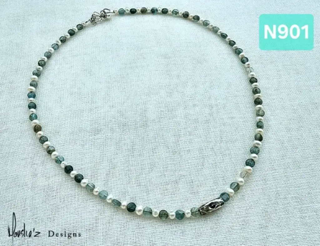 (N901) Pearl & Aquamarine necklace