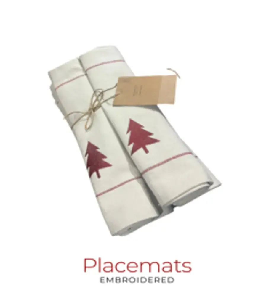 Xmas tree embroidered Maroon set of 8 (Placemats)