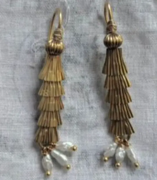 E-17 Ghazala Earrings L