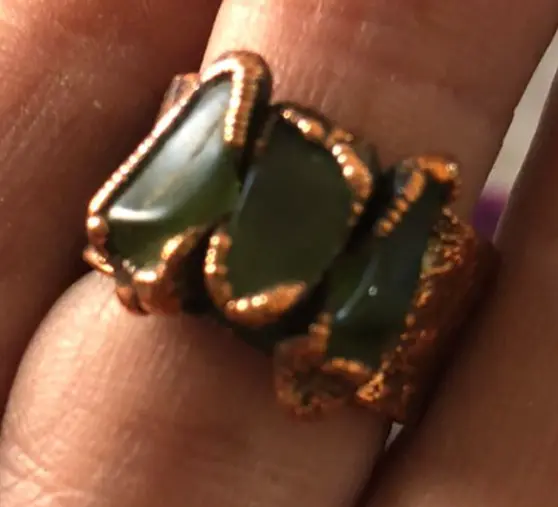 (GYR023) triple peridot Ring
