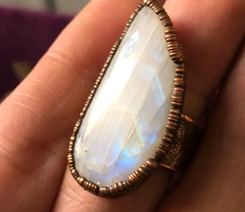 (GYR024) Moonstone Ring (Big)