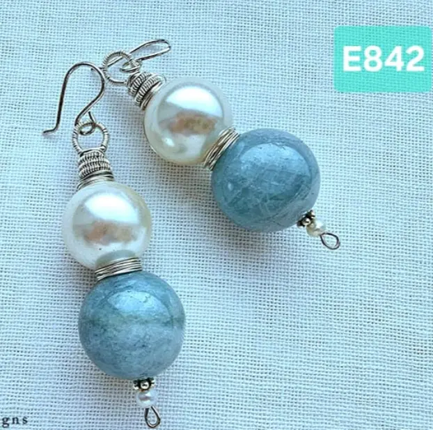 (E842) Aquamarine & White Spanish Majorca Pearl earrings