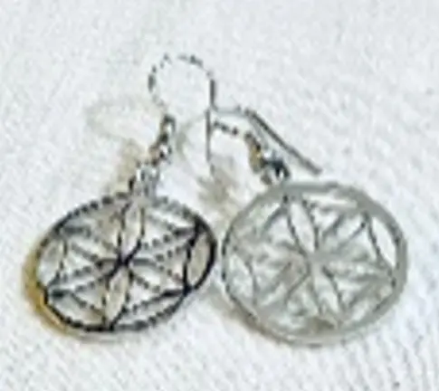the original empty seed 2.5cm platinum 