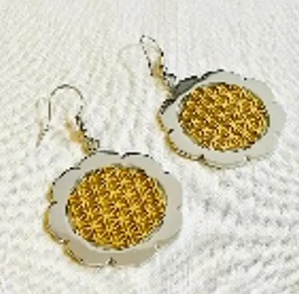 the flower of life with sri frame without outside circle gold and silver 