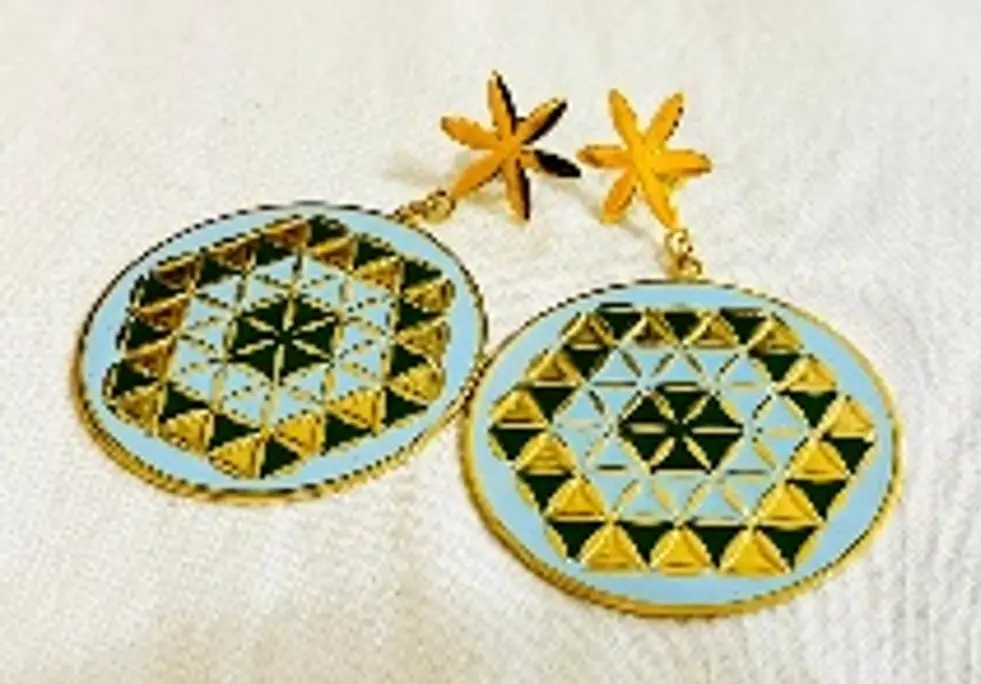 The garden and the sky 2 pieces big earing gold earring 