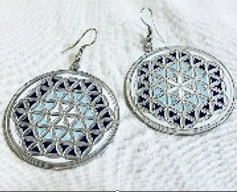 shades of blue big earring with platinum 