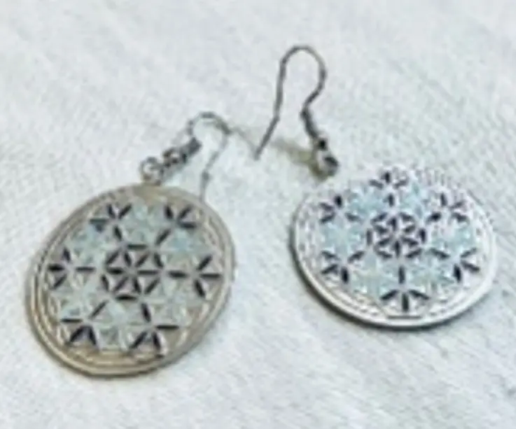 the snowflake earring platinum 2.5cm 