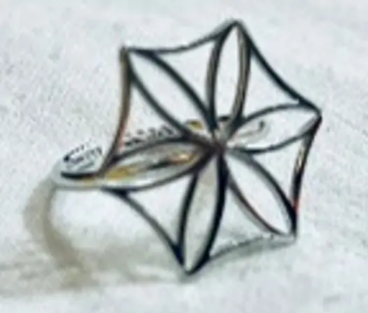 The star seed medium ring platinum