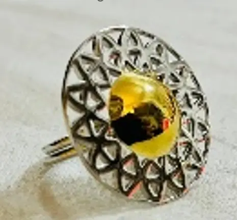 the empty small frame with inner sun silver and gold ring