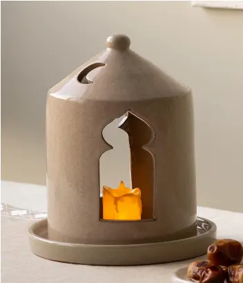 Medium Fanous (Ramadan) Beige