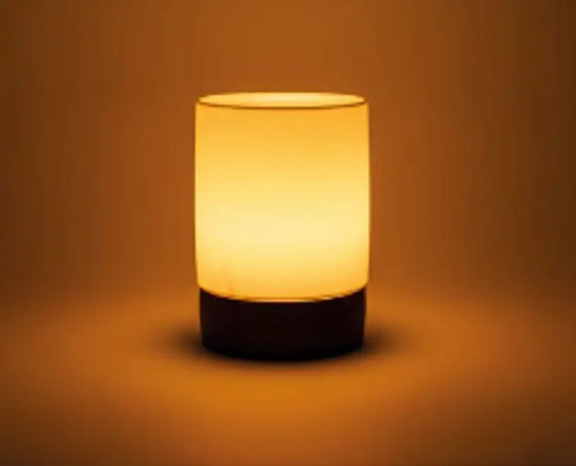 Siwa Lakes salt lamp with An olive wood  base Short cylinder