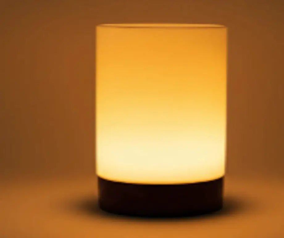Siwa Lakes salt lamp with An olive wood  base Cylindrical