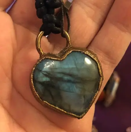(GYN074) labradorite heart Necklace