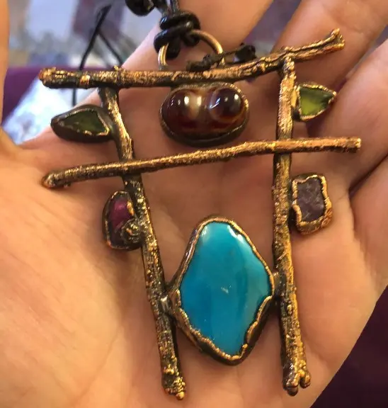 (GYN081) turquoise, agate, peridot & ruby on tree twigs Necklace 
