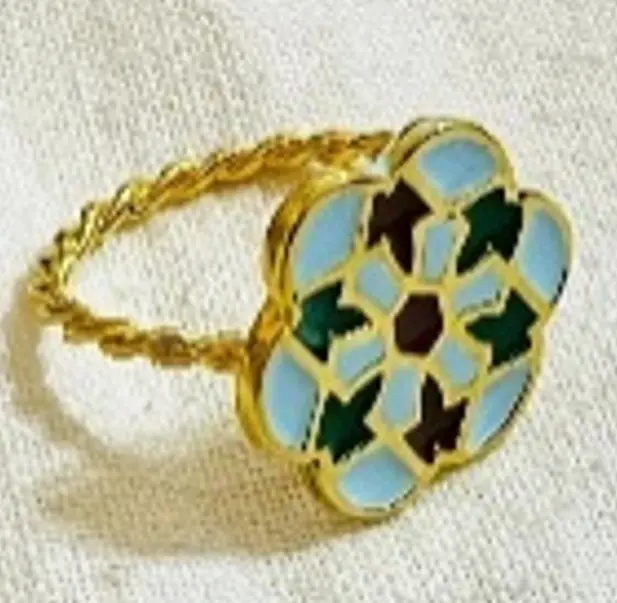 the basic 6 fold  ring gold with colered enamel
