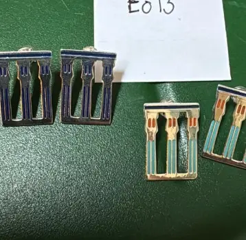 Earrings Temple (Lotus Column)