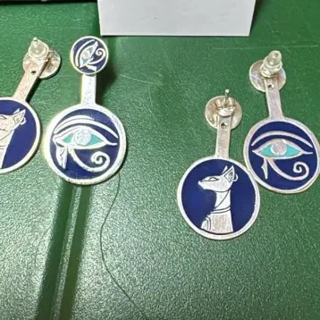 Earrings Cat Eye (Cat Eye Sided)