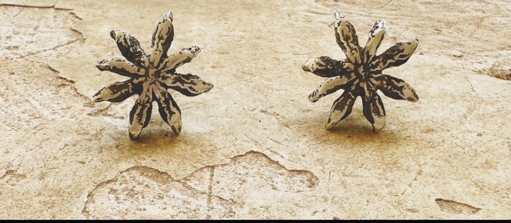 E15 Anise With Pearl Earrings 