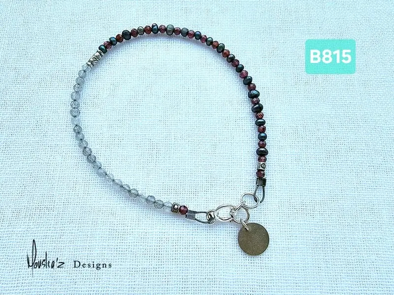 (B815) Black Pearl, Garnet & Labradorite bracelet