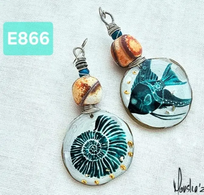 (E866) Striped Agate & blue Apatite with Artisanal resin. ( Collaboration with FireFly resin artist)
