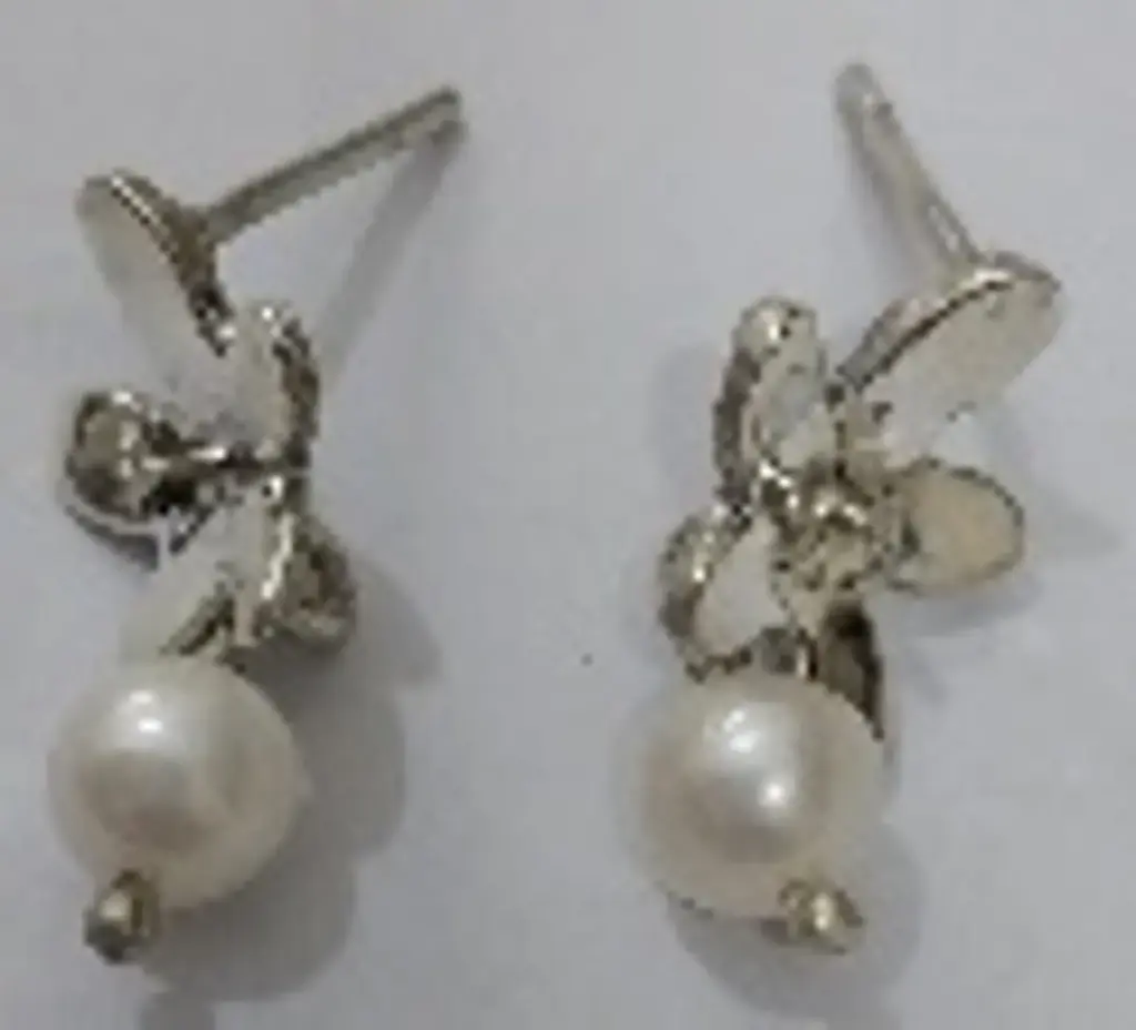 Flowery Collection , Handmade, Sterling Silver Flowers , With Original White Pearl Stones In The Middle , Gold Plated, Studs Earrings
