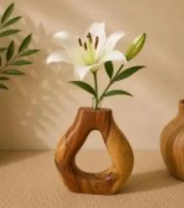 Wavy vase