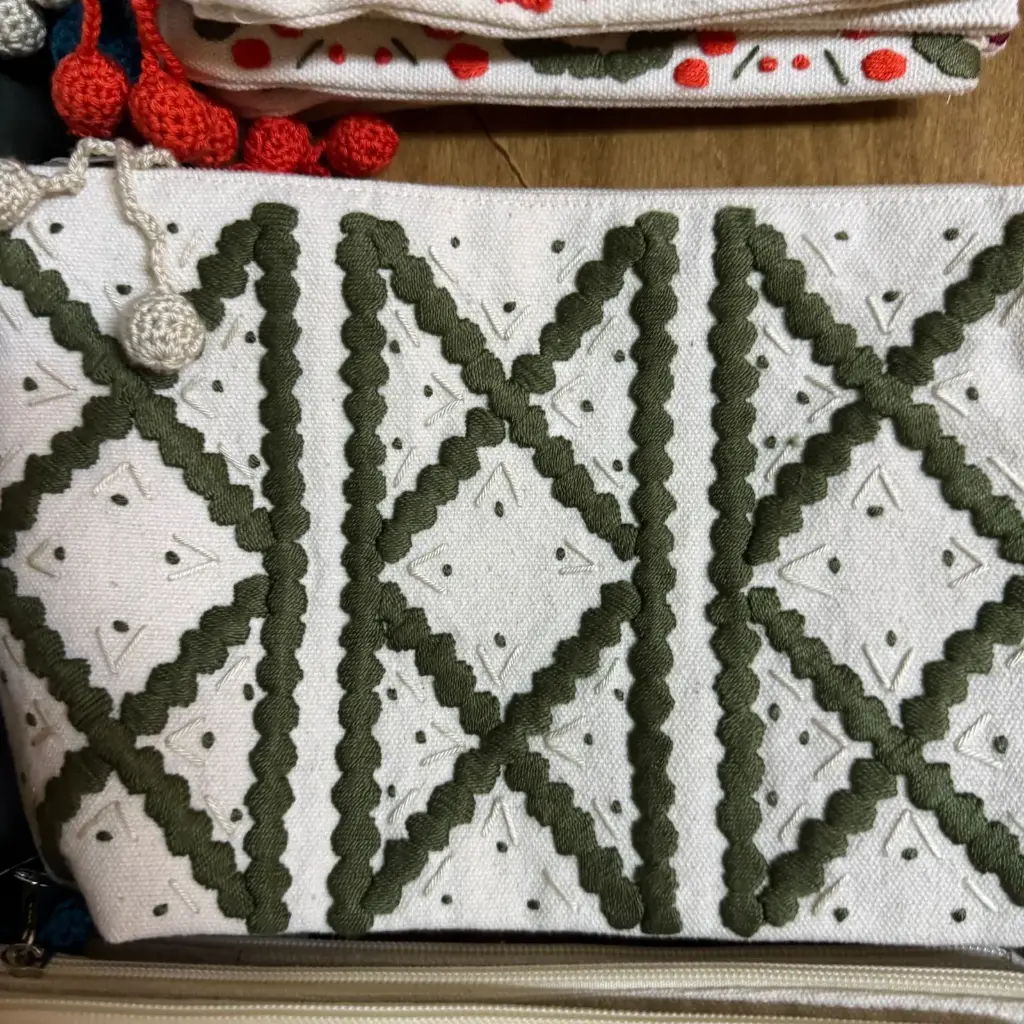 Natural Dakk Pouch Zigzag (Small) 