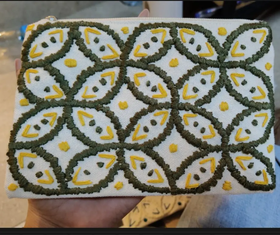 Natural Dakk Pouch Circles (Small) 
