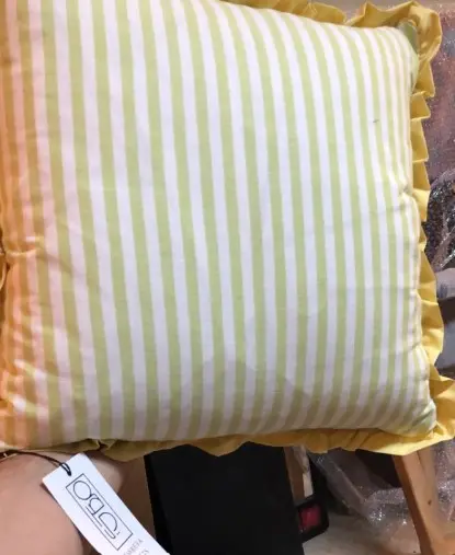 Yellow raffles  striped (45x45cm) (Yellow/olive strips)