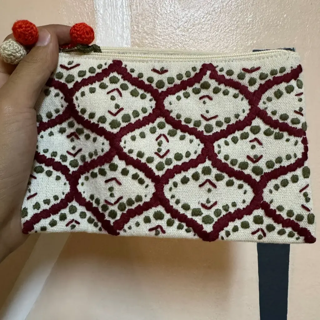 Natural Dakk Pouch Waves (Large)