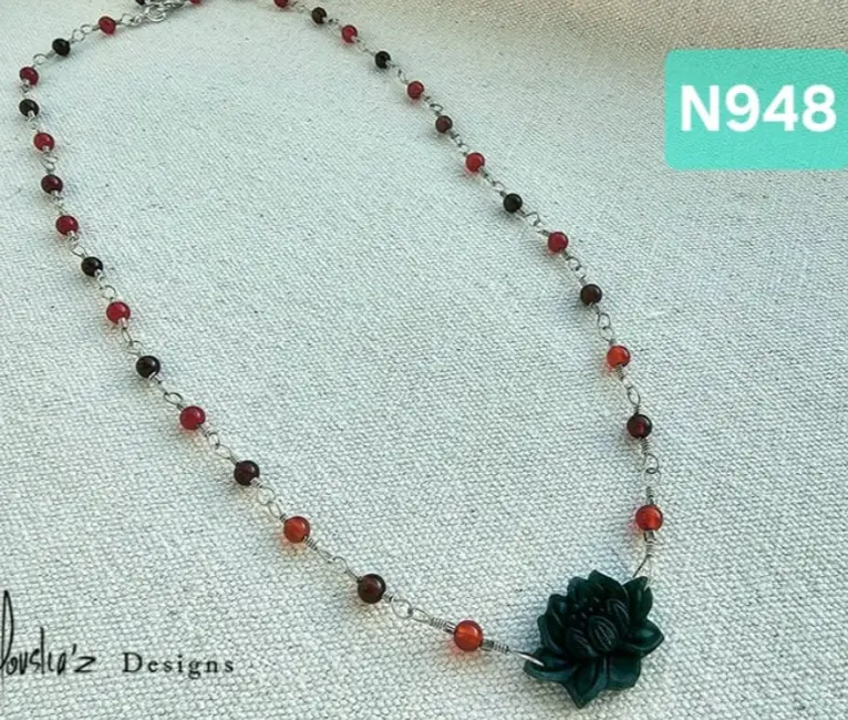 (N948) Green Jade lotus carved stone with Agate & hessonite necklace
