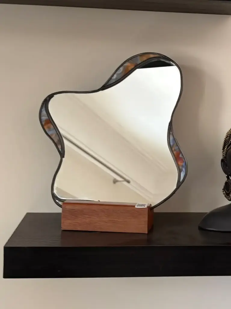 Aura Mirror