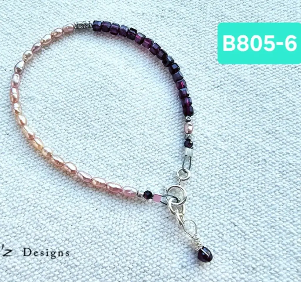 (B805-6) Garnet & Pearl Bracelet