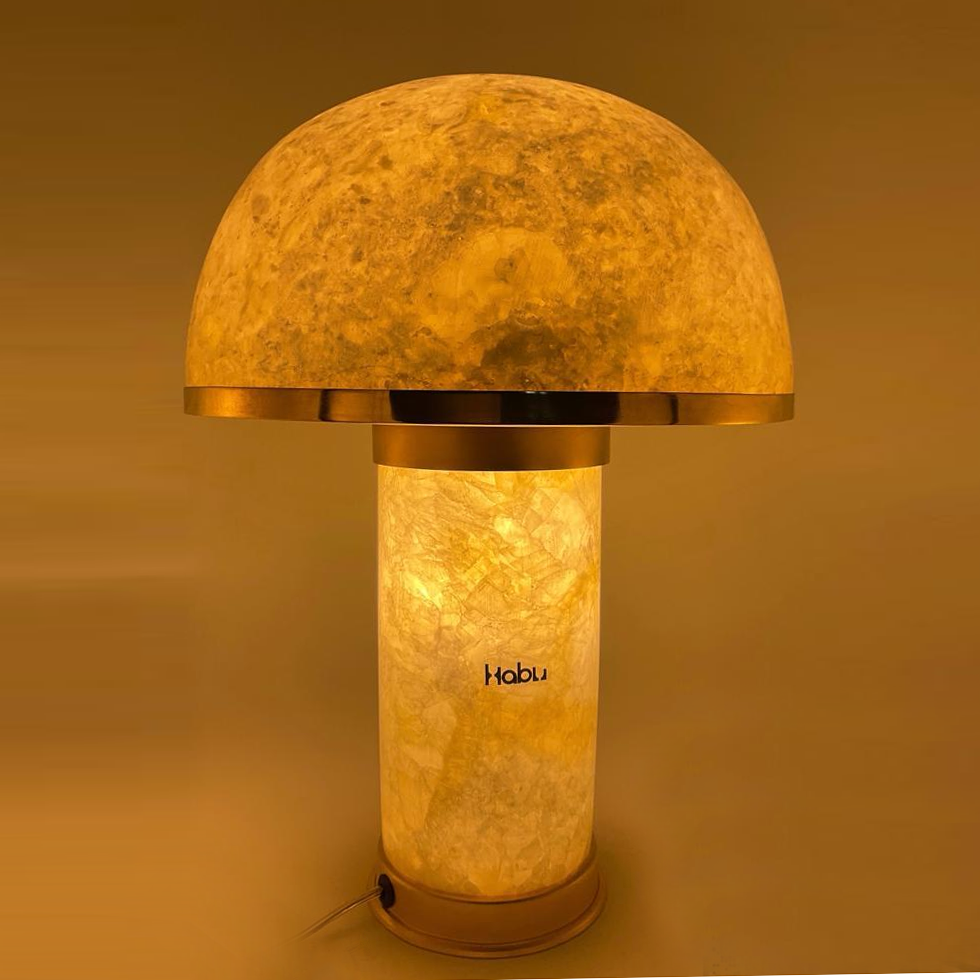 Nefrettari Gate Lamp