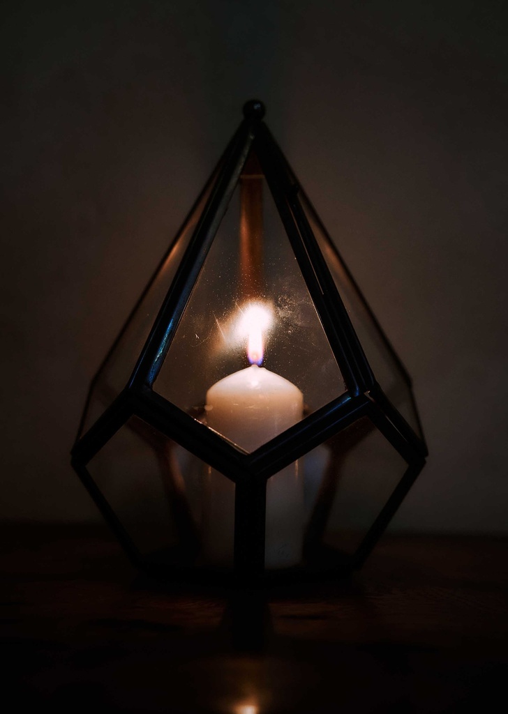 Kerkas Candle Holder
