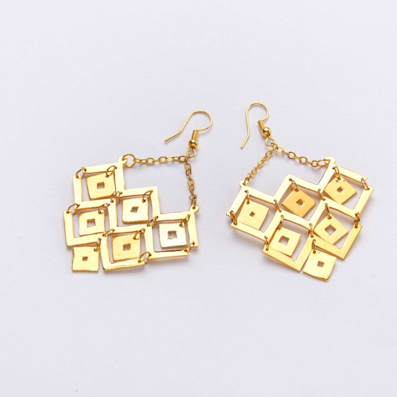 Perpetual Motion Earrings 1