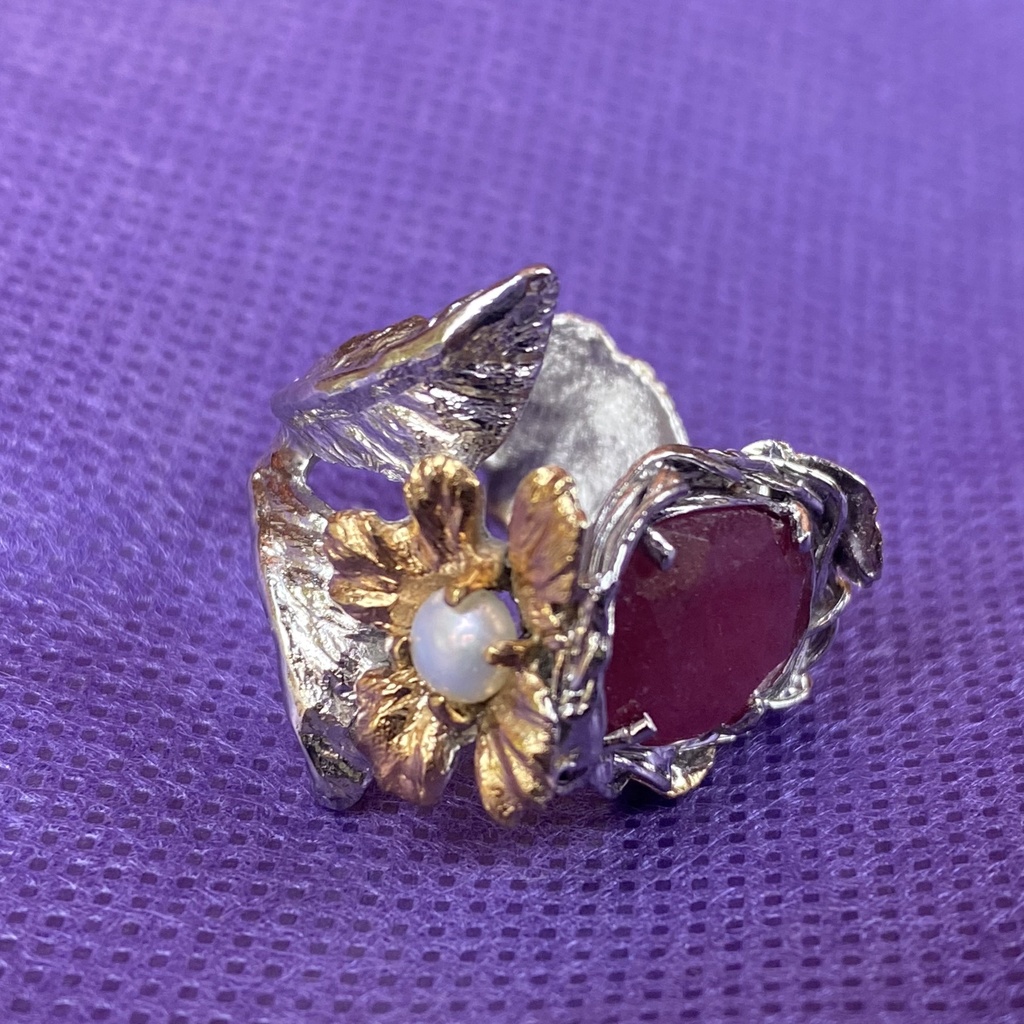 La Fleur Collection Handmade Sterling Silver Gold Plated Engraved Flowers & Bird Ring with Red ruby & White Pearl