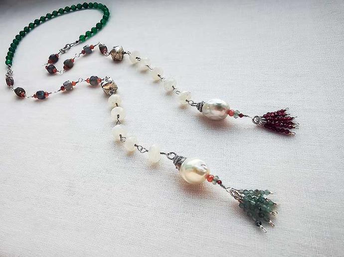 Greeen Onyx, Moonstone, Labradiote, Pearl, Aquamarine, Garuet& Rhodochrosite Necklace