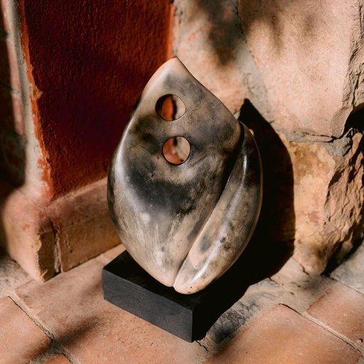 [TME03010] Embrace Fire Pit Ceramic Vase