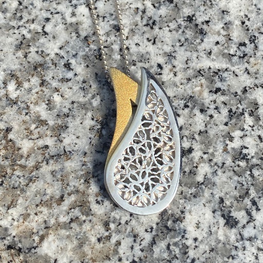 [YWS01098] Filigree Novica Pendant In Chain