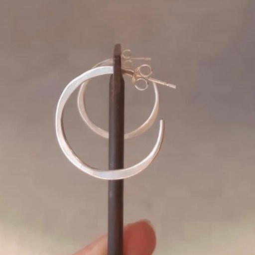 [JJE01043] Beaten Hoops Earrings