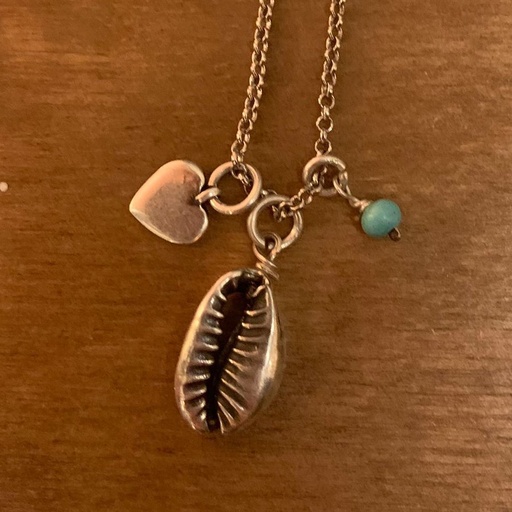 [HEN01036] Cowry Silver Necklace With Little Heart and Turquoise stone